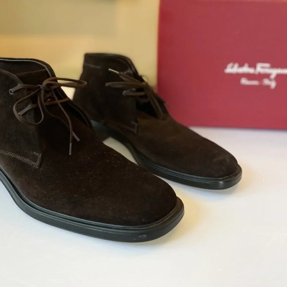 Salvatore Ferragamo Men's Brown Suede Chukka Boot - Size 10 